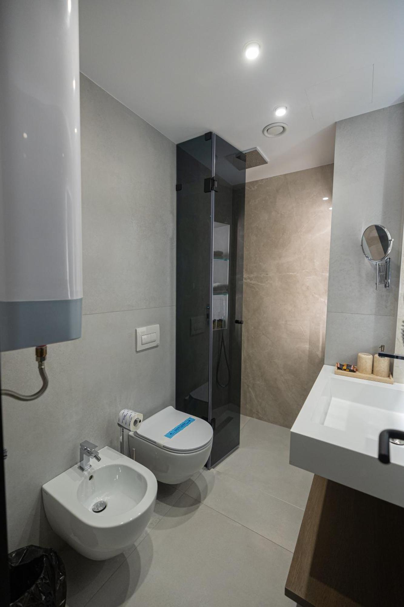 Hotell Diora's And Vlorë